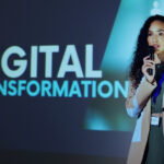 Canal tradicional - Conferencia sobre transformación digital en estrategia empresarial.